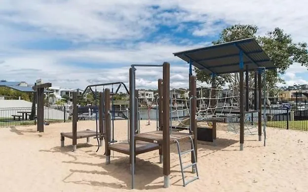 Spacious 4-Bedroom Apartment Next To Harbour Town Gold Coast